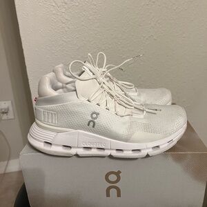 SOLD Women’s On Running CloudNova in All White